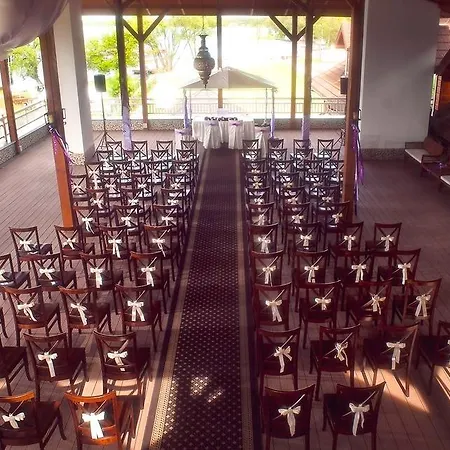 Hotel Parasol 3*